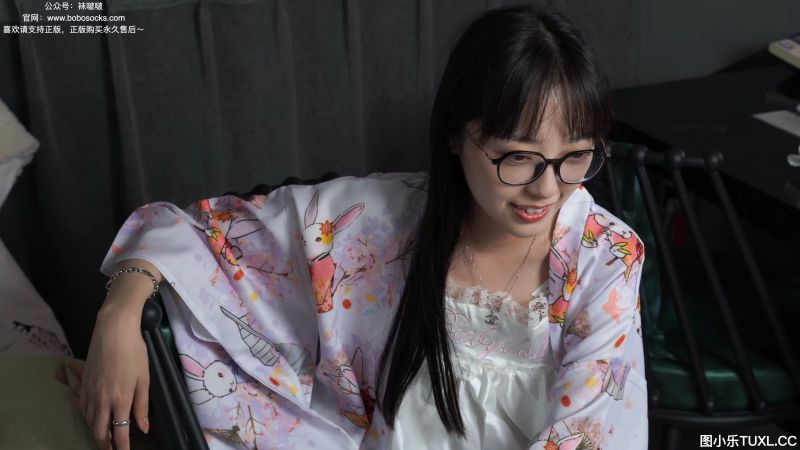 BoBoSocks袜啵啵 112期： 稚予 人字拖、肉丝（脚尖透明款）、裸足（花絮版）.webm_202.jpg