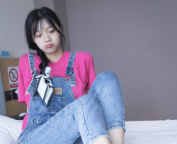 妹子不笑还挺好看  棉袜 裸足 134P  726M