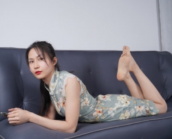 【Pary学生模拍】嘉敏穿上旗袍展示37码修长美脚（80p）