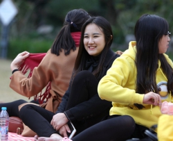 很甜，很美，很耀眼，最后美臀冲我的姿势很嚣张 第二套 60P