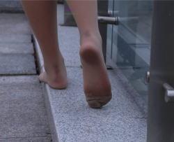 肉丝美女脱了黑色凉高[21P]