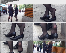【60】商业街制服黑丝美女站立玩鞋4K专辑