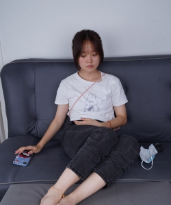 【Pary学生模拍】新模小丽展示37码嫩美脚（100p）