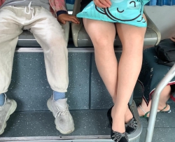 公汽上拍的肉丝，超级诱惑