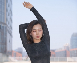 丰腴美女高清原图系列 (10)  159P