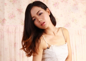上海“姚晨”美眉的精緻腳掌！49p