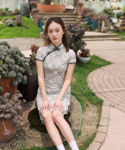 [IMZ]2024 杏儿脱白棉袜展嫩足[99P+1V/1.75GB]