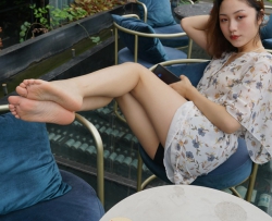 【裸足】日本大一高颜值女留学生宫本阳子第一次做足模（1）【75P】