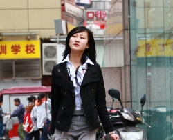 波浪卷黑丝袜少妇 [11P]