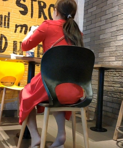 麦当劳肉丝导购肆无忌惮的玩鞋[07:05]