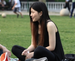 笑容迷人的清纯系长发女S（22P）