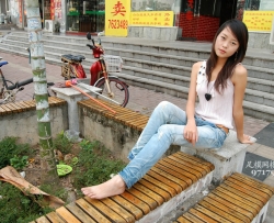 97179 七七  路边的小修闲美足[77P]