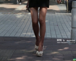 丹凤眼的大长腿美女 [14P]